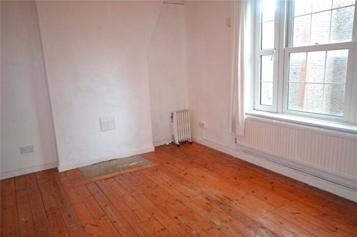 2 Bedroom Apartment To Rent In Landleys Fields, Hargrave Place, London, N7