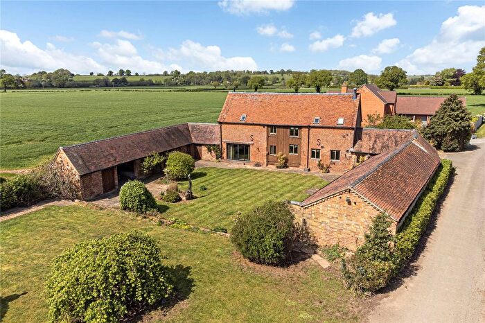 3 Bedroom Detached House For Sale In Fields Farm Lane, Marton, Rugby, Warwickshire, CV23