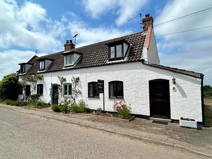2 Bedroom Semi-Detached House For Sale In Aldreth Road, Haddenham, Ely, Cambridgeshire, CB6