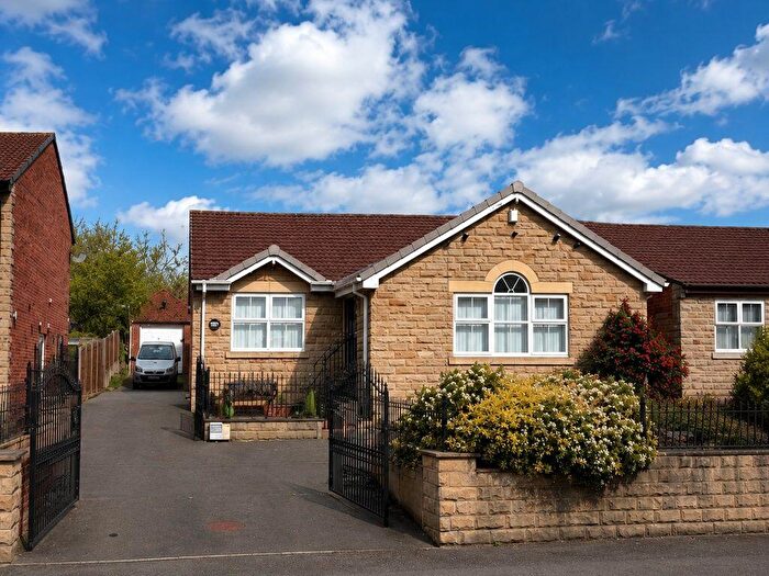 3 Bedroom Detached Bungalow For Sale In Darton Lane, Barnsley, S75