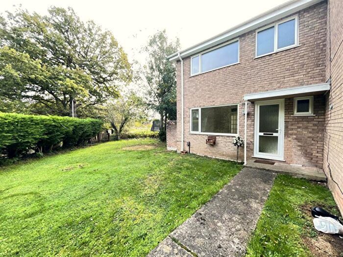 3 Bedroom End Of Terrace House For Sale In Carlton Crescent, Ellesmere Port, CH66