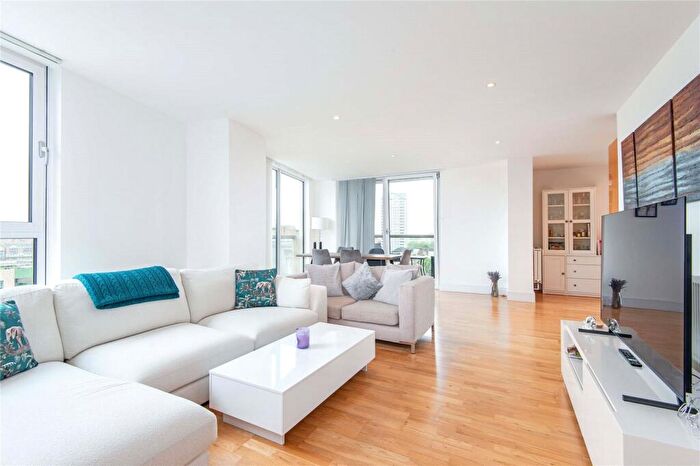 2 Bedroom Apartment For Sale In Denison House, Lanterns Way, London, E14
