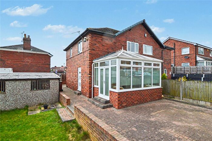 3 Bedroom Semi-Detached House For Sale In Astley Lane, Swillington, Leeds, West Yorkshire, LS26