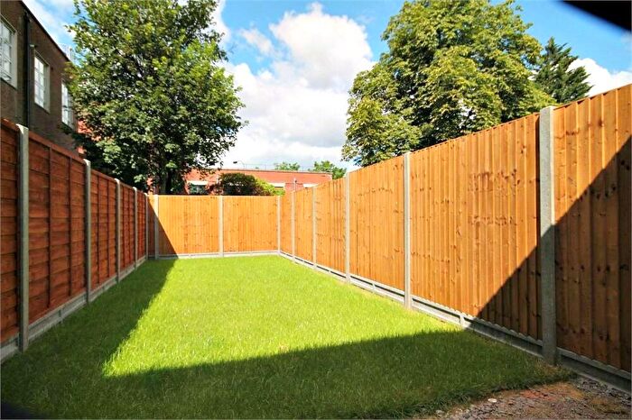 1 Bedroom Flat To Rent In St Andrews Road, Willesden, NW10