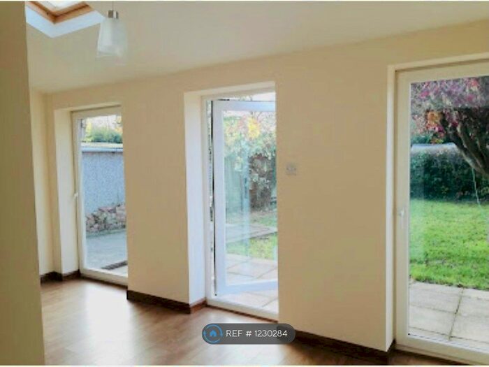 3 Bedroom Semi-Detached House To Rent In Perne Road, Cambridge, CB1