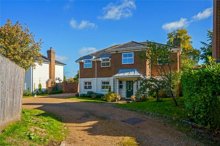 5 Bedroom Detached House For Sale In Kintbury Square, Hungerford, RG17