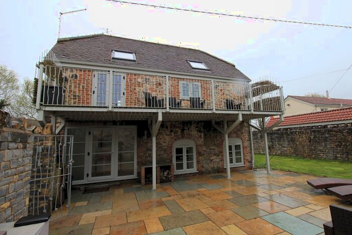 2 Bedroom Barn Conversion To Rent In Lake House Lane, Highbridge, TA9
