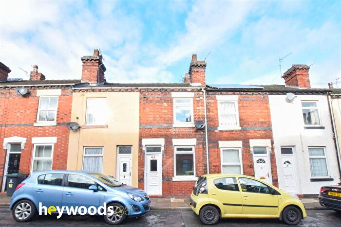 2 Bedroom Terraced House To Rent In Newfield Street, Tunstall, Stoke-On-Trent, ST6