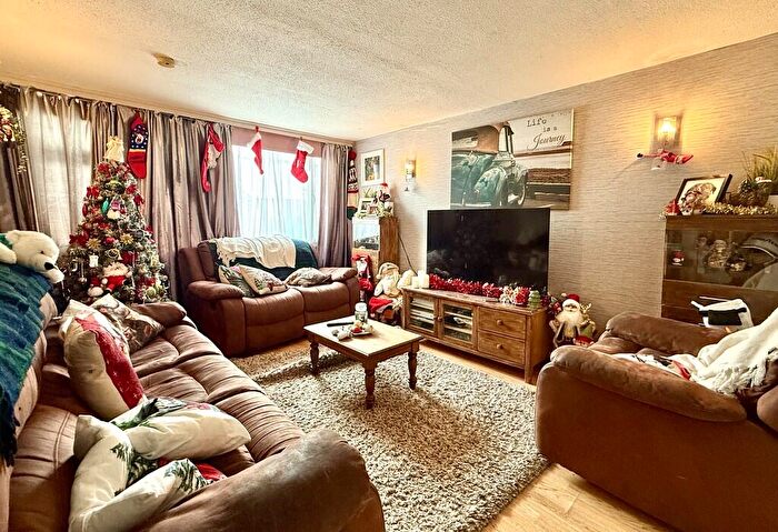 3 Bedroom Terraced House For Sale In Carless Close, Rowner, Gosport, PO13