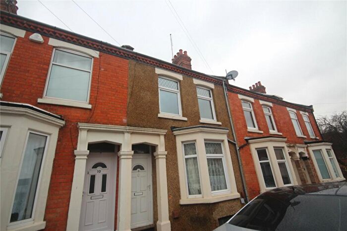 3 Bedroom Terraced House To Rent In Whitworth Road, Northampton, Northamptonshire, NN1