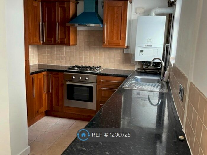 1 Bedroom Flat To Rent In Bassett Street, London, NW5