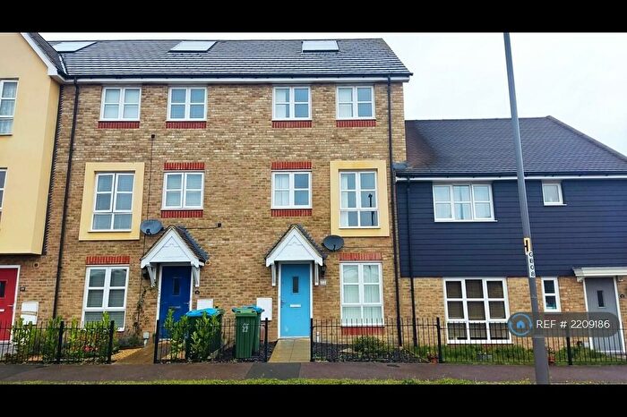 4 Bedroom Semi-Detached House To Rent In Gwendoline Buck Drive, Aylesbury, HP21
