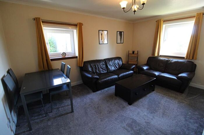 3 Bedroom Flat To Rent In Bedford Road, Top Floor, AB24
