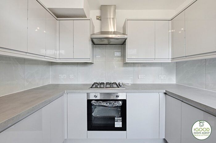 3 Bedroom Terraced House For Sale In Twinnies Road, Lacey Green, SK9
