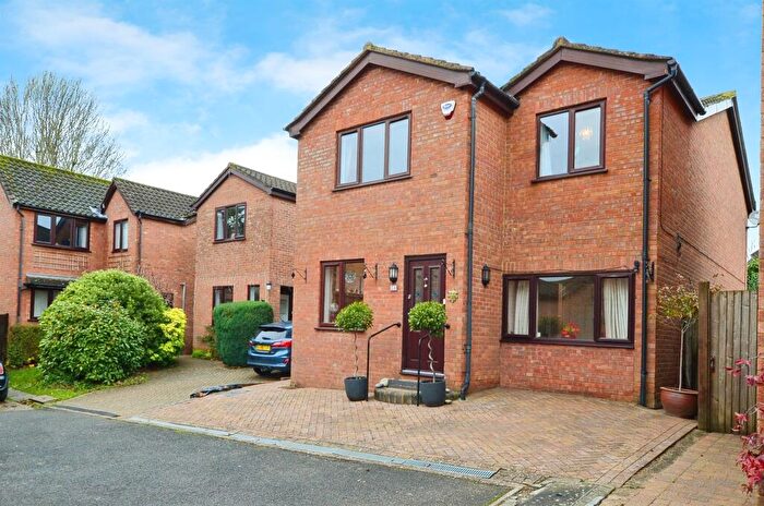 4 Bedroom House For Sale In Churchfield, Harpenden, AL5