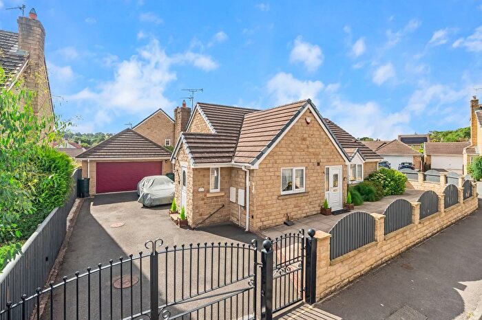 3 Bedroom Bungalow For Sale In Ellar Gardens, Menston, Ilkley, West Yorkshire, LS29