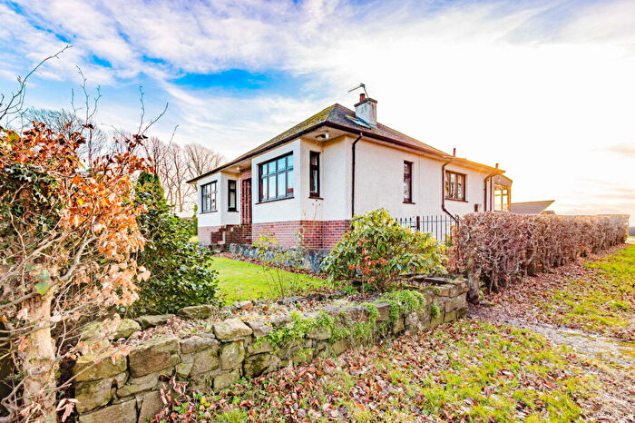 2 Bedroom Detached Bungalow For Sale In London Road, Kilmarnock, KA3