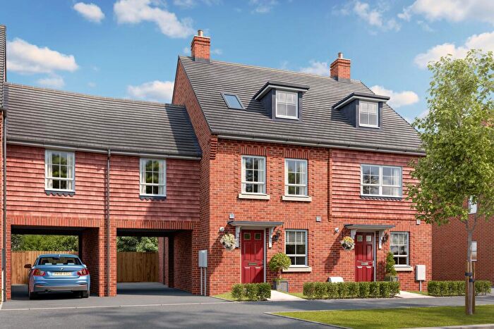 4 Bedroom Semi-Detached House For Sale In Armstrongs Fields, Broughton, Aylesbury, HP22