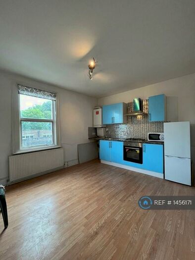 2 Bedroom Flat To Rent In Church Road, London, N17