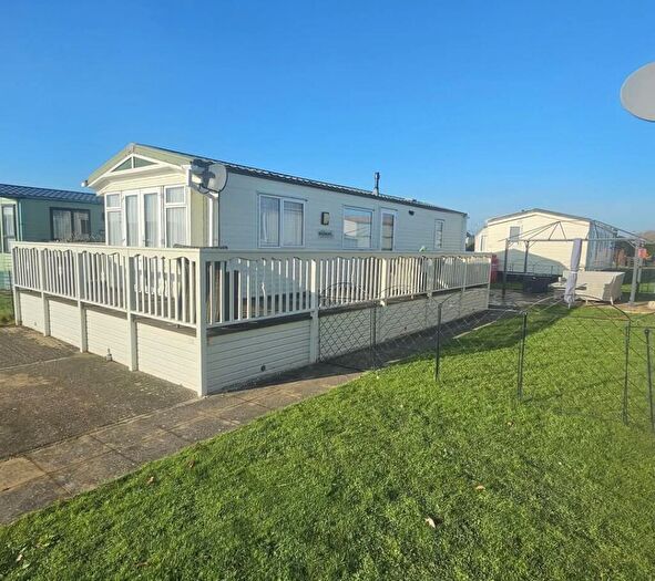 2 Bedroom Lodge For Sale In Flag Hill, Great Bentley, Colchester, CO7