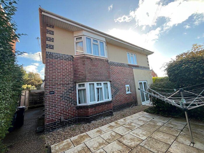 7 Bedroom House To Rent In Seven Double Bedroom Student House, Winton, BH9