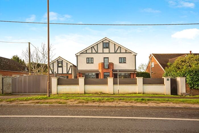 6 Bedroom Detached House For Sale In London Road, West Kingsdown, Sevenoaks, TN15
