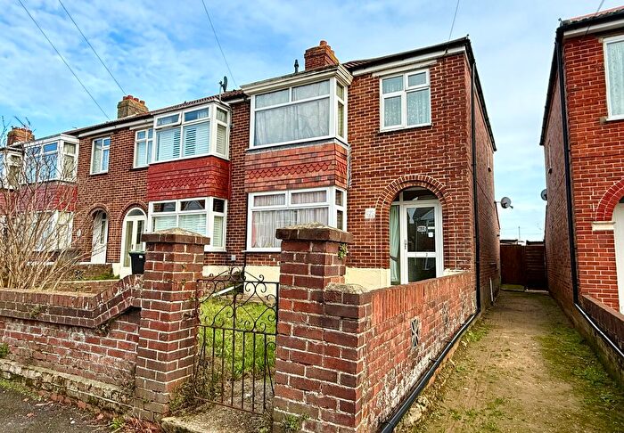 3 Bedroom End Terrace House For Sale In Albemarle Avenue, Elson, PO12