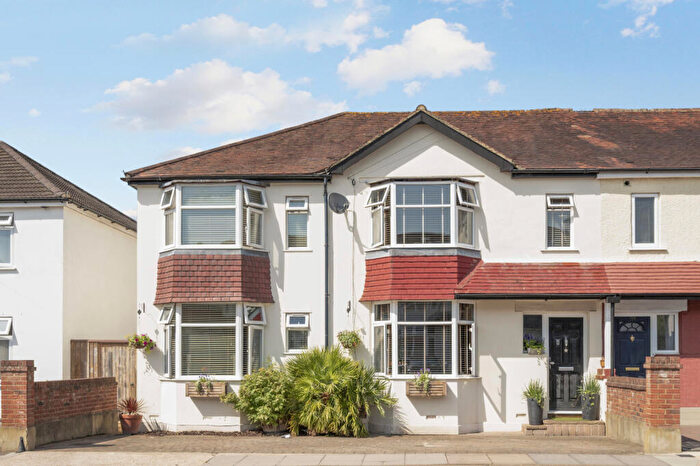 5 Bedroom Semi Detached House For Sale In Tolworth Road, Surbiton, KT6