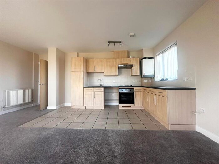 2 Bedroom Flat To Rent In Clarence Row, Gravesend, DA12