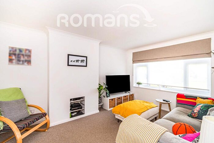 4 Bedroom Semi-Detached House To Rent In Teg Down, Winchester, SO22