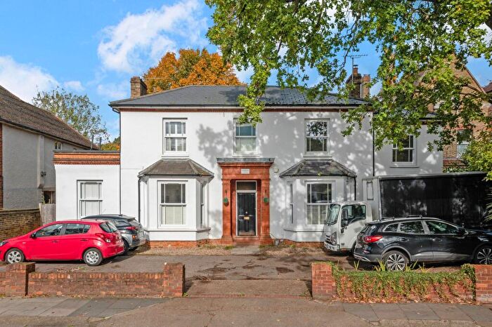 2 Bedroom Flat To Rent In Berrylands Road, Warwick Lodge Berrylands Road, KT5