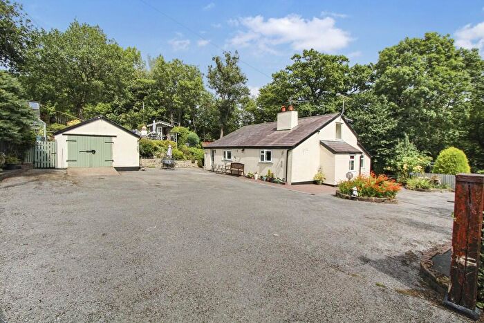 2 Bedroom Detached House For Sale In Coach Road, Acrefair, Wrexham, LL14