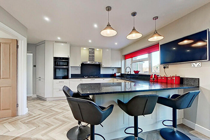 5 Bedroom Detached House For Sale In Carlton Close, Sutton Coldfield, B75