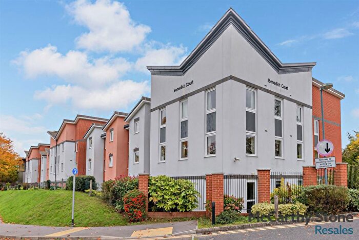 1 Bedroom Flat For Sale In Benedict Court, Western Avenue, Newbury, Berkshire, RG14