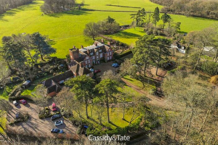 1 Bedroom Apartment To Rent In Holwell, Hatfield, AL9