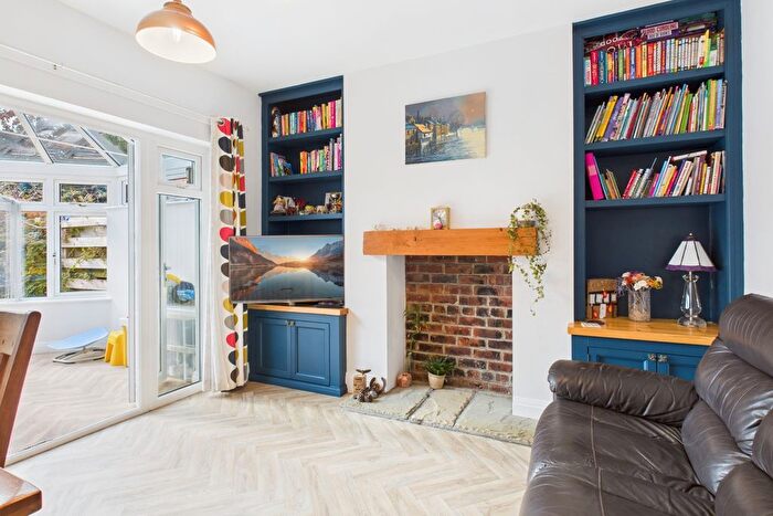 3 Bedroom Semi-detached House For Sale In Fellbrook Avenue, York, North Yorkshire, YO26