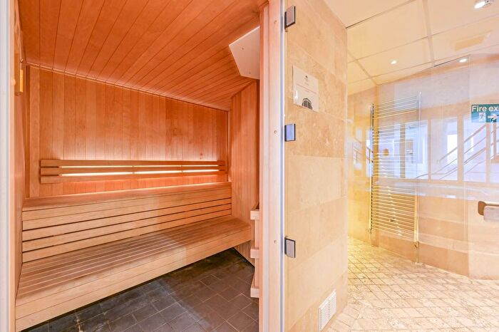 1 Bedroom Flat For Sale In New Atlas Wharf, Docklands, London, E14