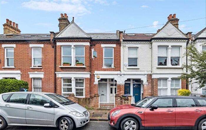 2 Bedroom Flat To Rent In Lambrook Terrace, London, SW6