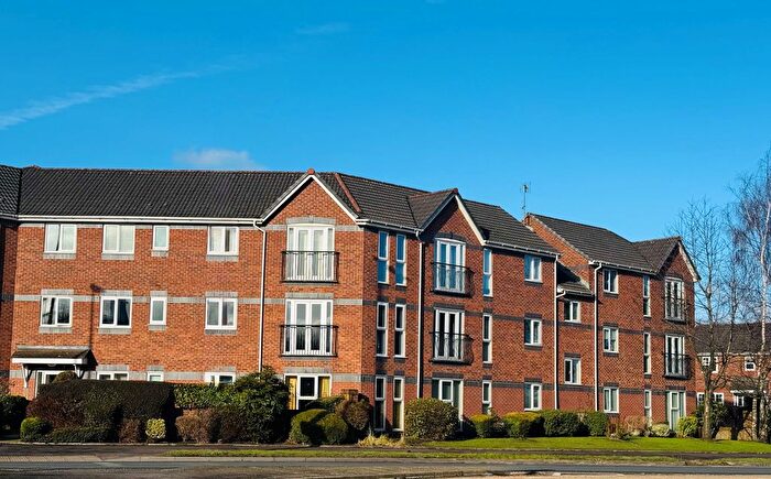 2 Bedroom Flat To Rent In Bankquay Court, Irlam, Manchester, M44