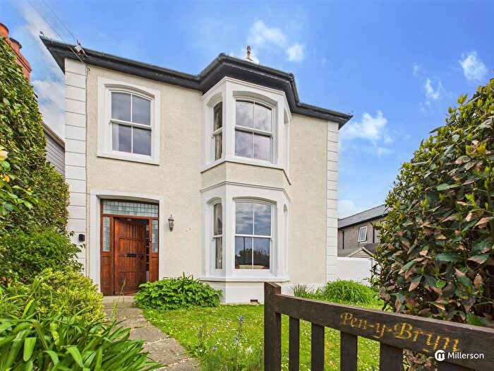 4 Bedroom Detached House For Sale In Trelissick Road, Hayle, TR27