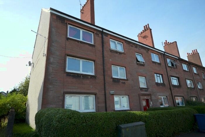 2 Bedroom Flat To Rent In Ferguson Street, Johnstone, Renfrewshire PA5