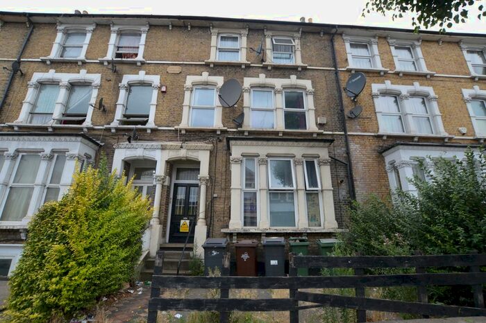 1 Bedroom Flat To Rent In Hoe Street, Walthamstow, E17