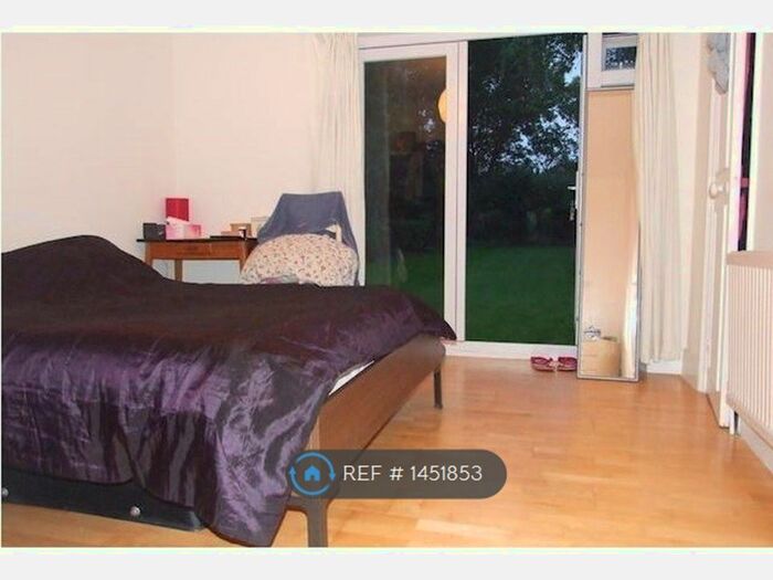 1 Bedroom Flat To Rent In Blakesley Avenue, London, W5