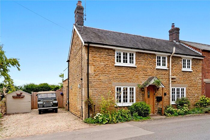 3 Bedroom Semi-Detached House For Sale In Sutton Under Brailes, Banbury, Oxfordshire, OX15