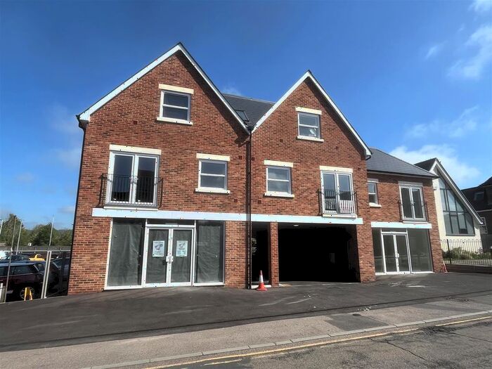 1 Bedroom Flat To Rent In Western Road, Borough Green, TN15