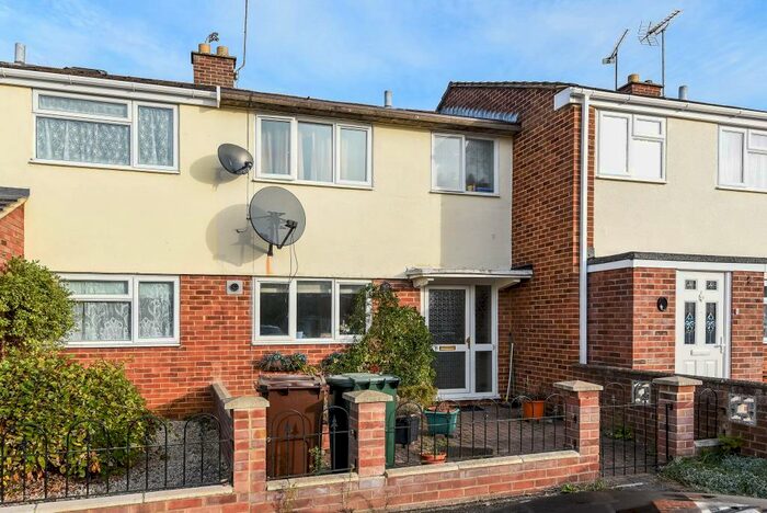 3 Bedroom Terraced House To Rent In Near Town Centre, Bicester, OX26