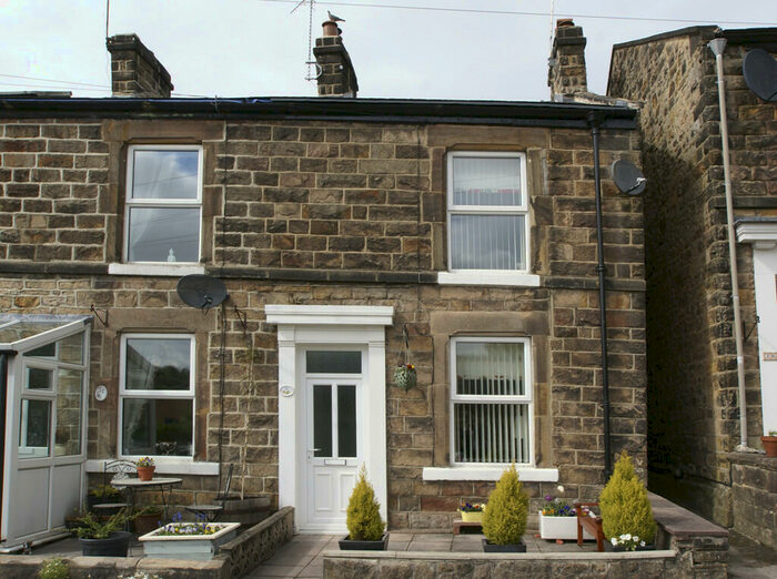3 Bedroom Terraced House To Rent In Richmond Terrace, New Street, Matlock, DE4