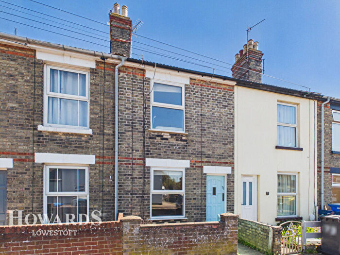 3 Bedroom Terraced House For Sale In Morton Road, Lowestoft, NR33