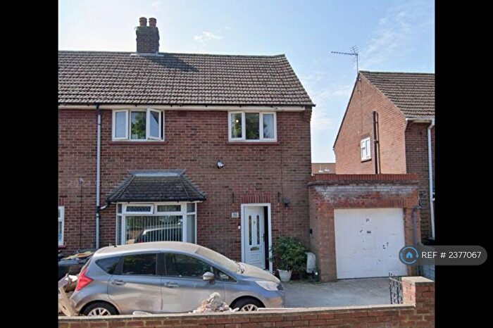 3 Bedroom End Of Terrace House To Rent In Mile Road, Bedford, MK42