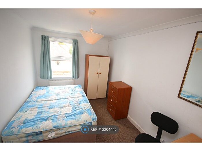 6 Bedroom Semi-Detached House To Rent In Wycliffe Road, Bournemouth, BH9